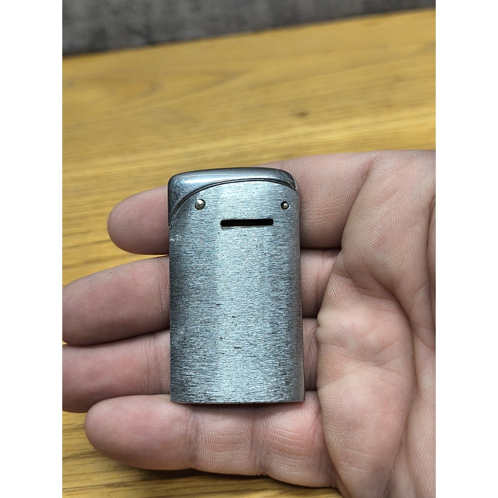 Vintage EVANS Butane Silver  Brushed Finish Cigarette Pocket Lighter‎
